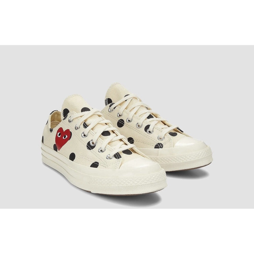 Comme des Garçons PLAY x Converse Chuck Taylor M8W10 All Star '70 Low Polka Dot